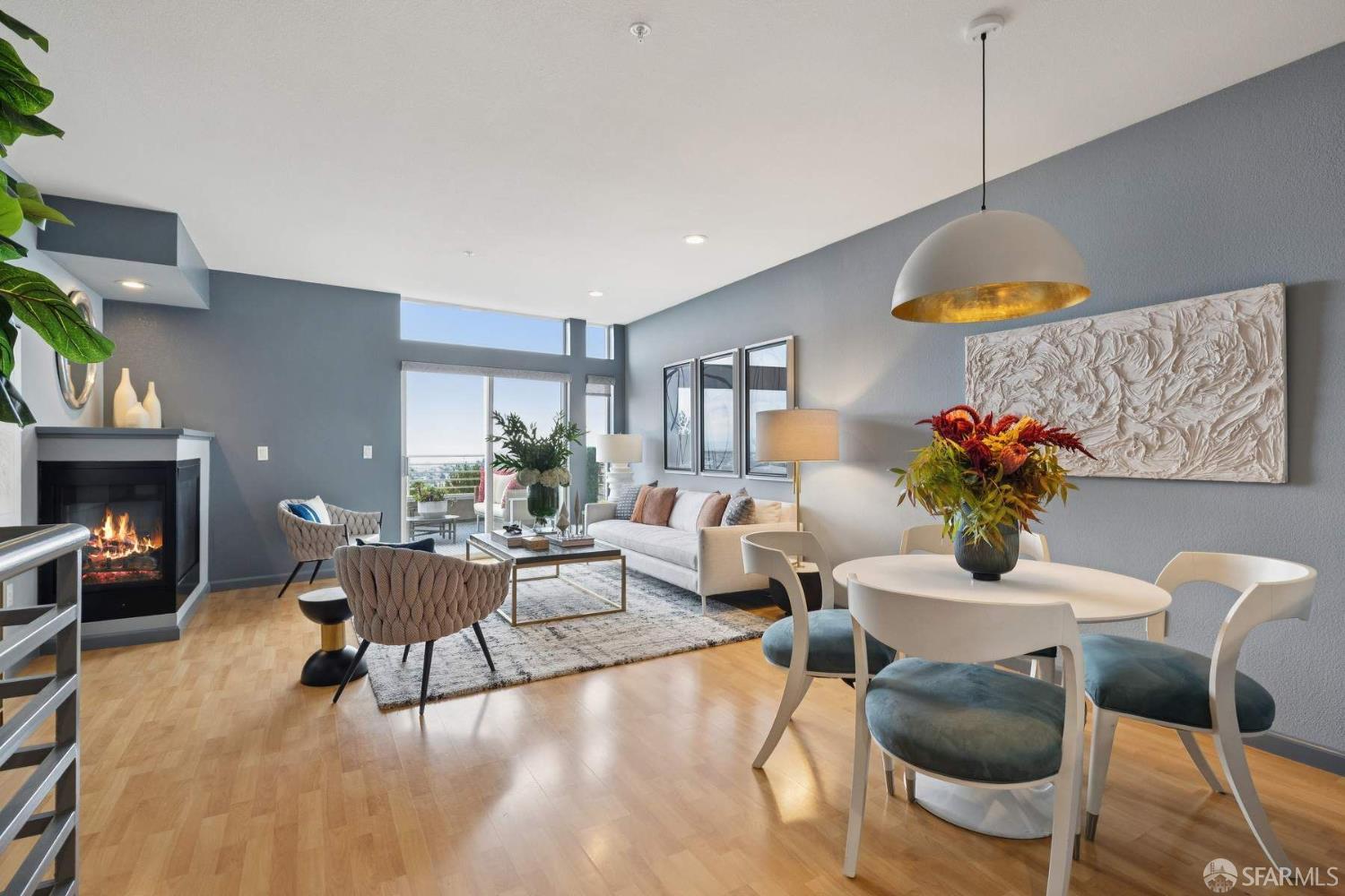 More Details about MLS # 425072709 : 767 CORBETT AVENUE #3