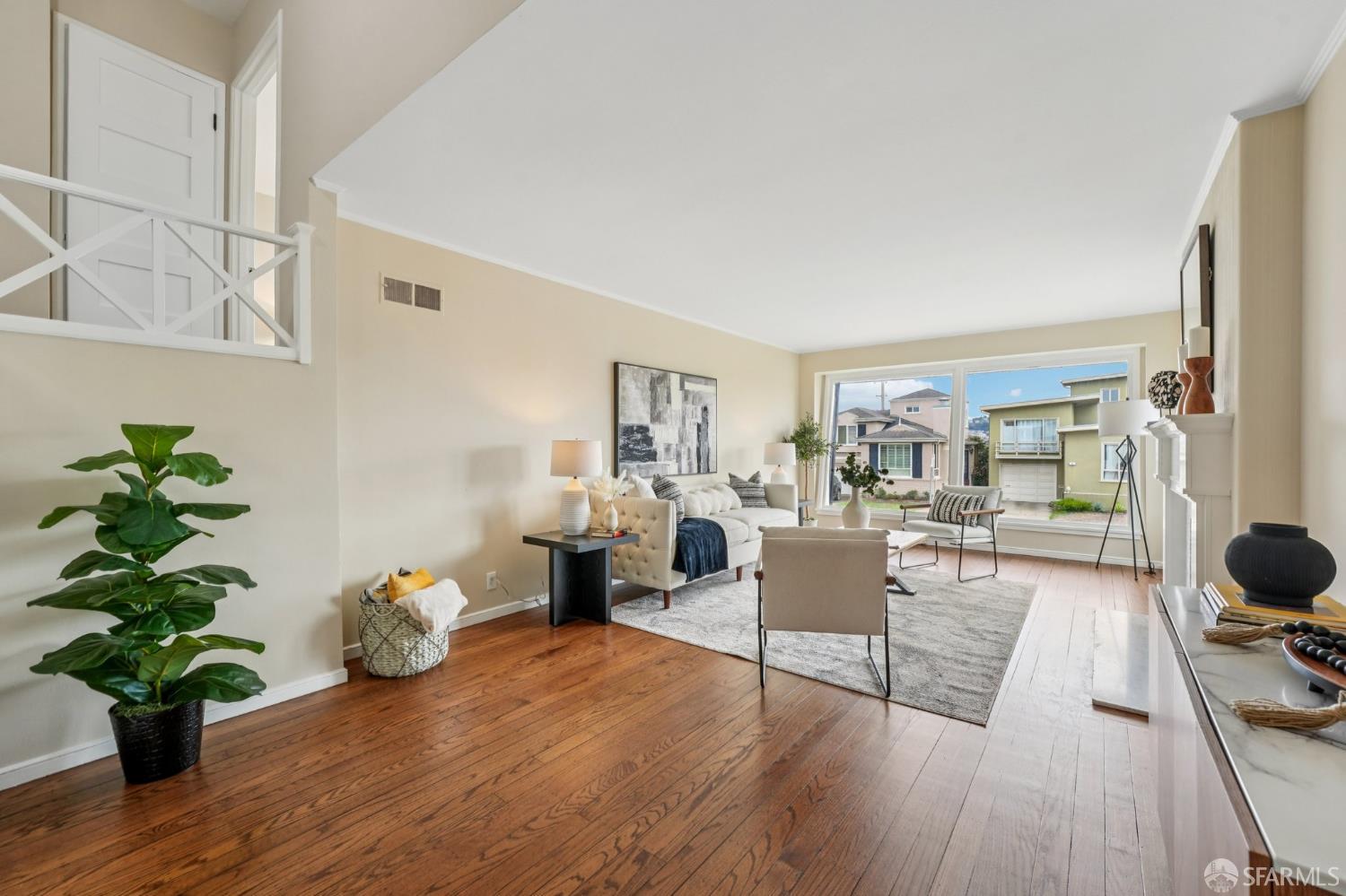 Detail Gallery Image 3 of 52 For 96 Belford Dr, Daly City,  CA 94015 - 3 Beds | 1/1 Baths