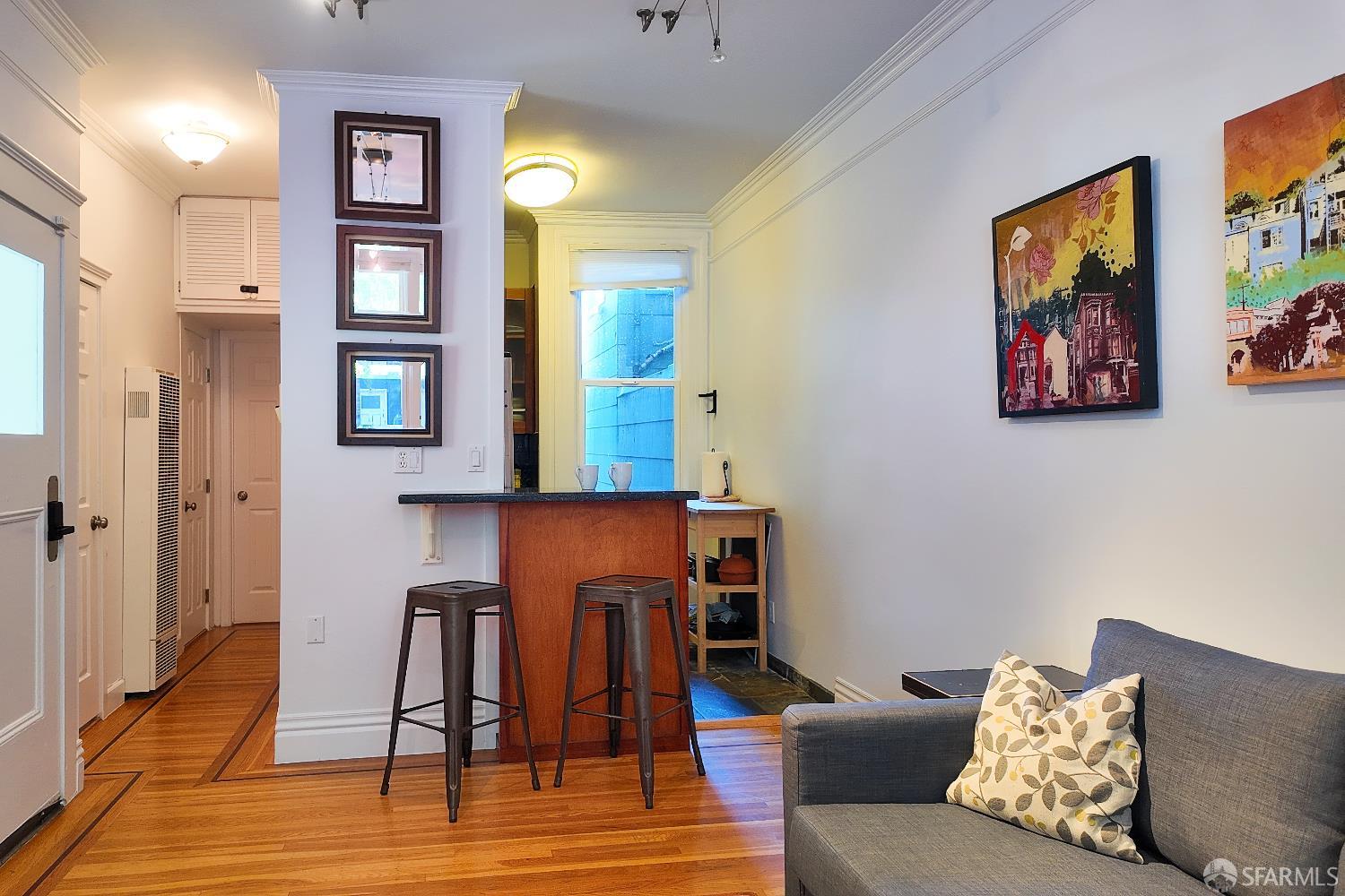 Detail Gallery Image 6 of 36 For 382 Green St #2,  San Francisco,  CA 94133 - 1 Beds | 2 Baths