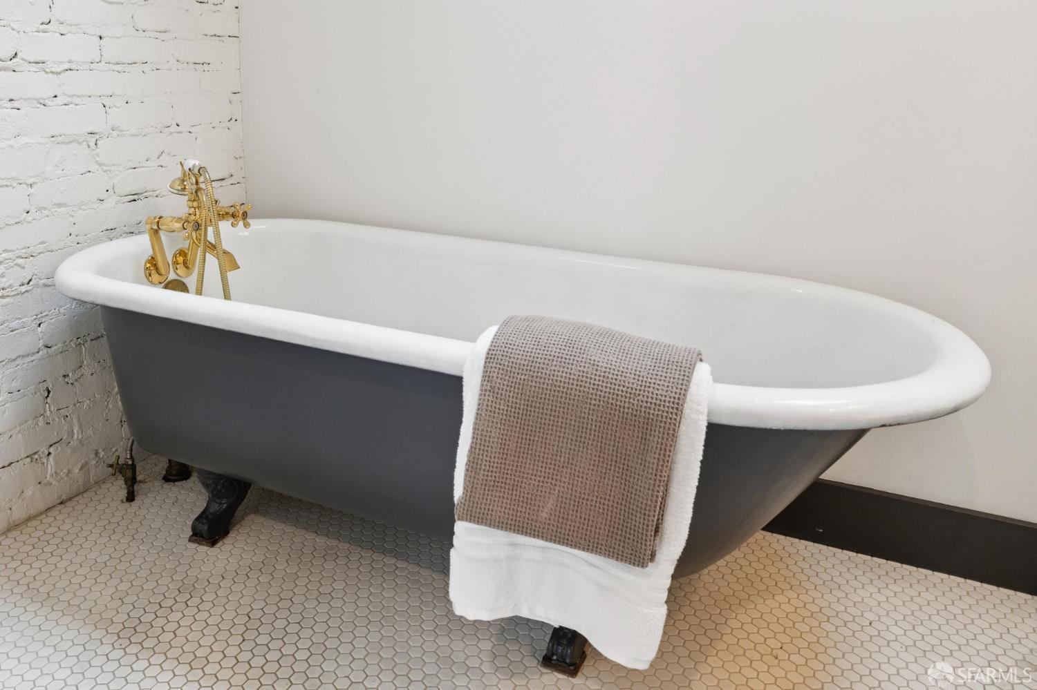 Photo #62: 425079945 Listing: Photo #62