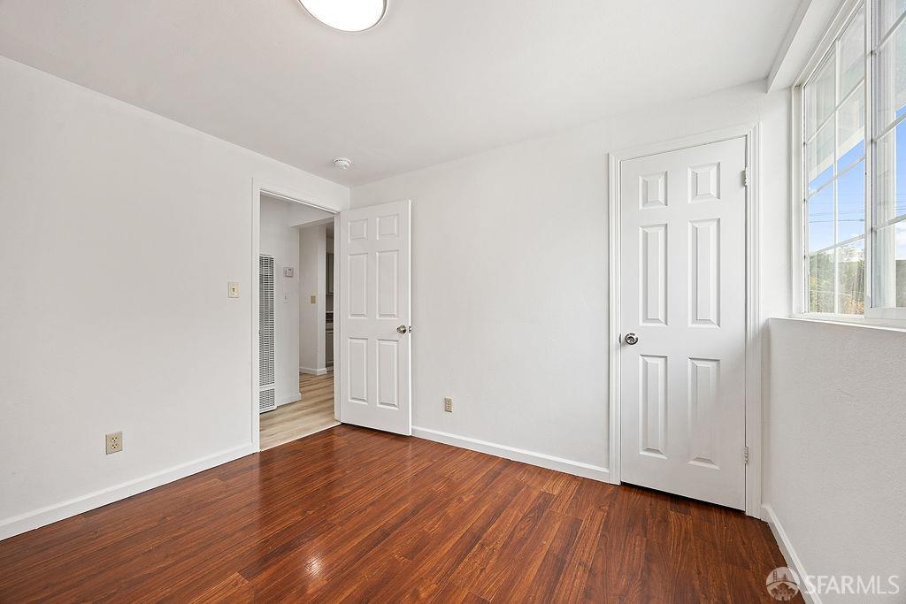 Detail Gallery Image 14 of 20 For 1279 79th Ave, Oakland,  CA 94621 - 3 Beds | 2 Baths