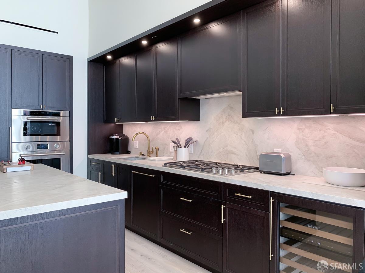 Detail Gallery Image 12 of 30 For 288 Pacific Ave 3h,  San Francisco,  CA 94111 - 2 Beds | 2 Baths