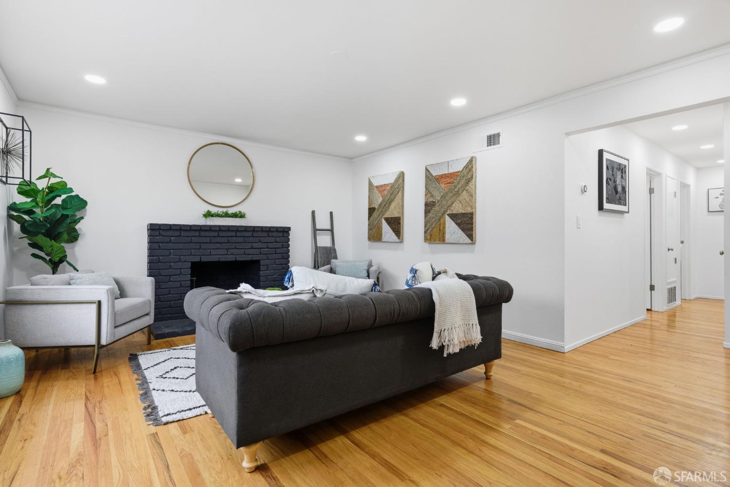 Detail Gallery Image 9 of 61 For 4843 Pepperwood Way, San Jose,  CA 95124 - 3 Beds | 2 Baths