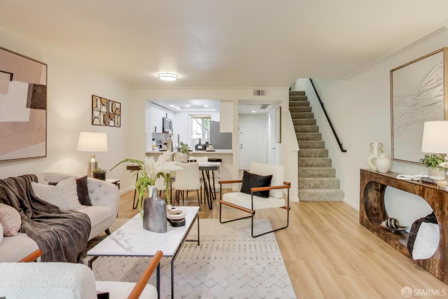 Detail Gallery Image 3 of 21 For 1077 Summerain Ct, San Jose,  CA 95122 - 1 Beds | 1/1 Baths