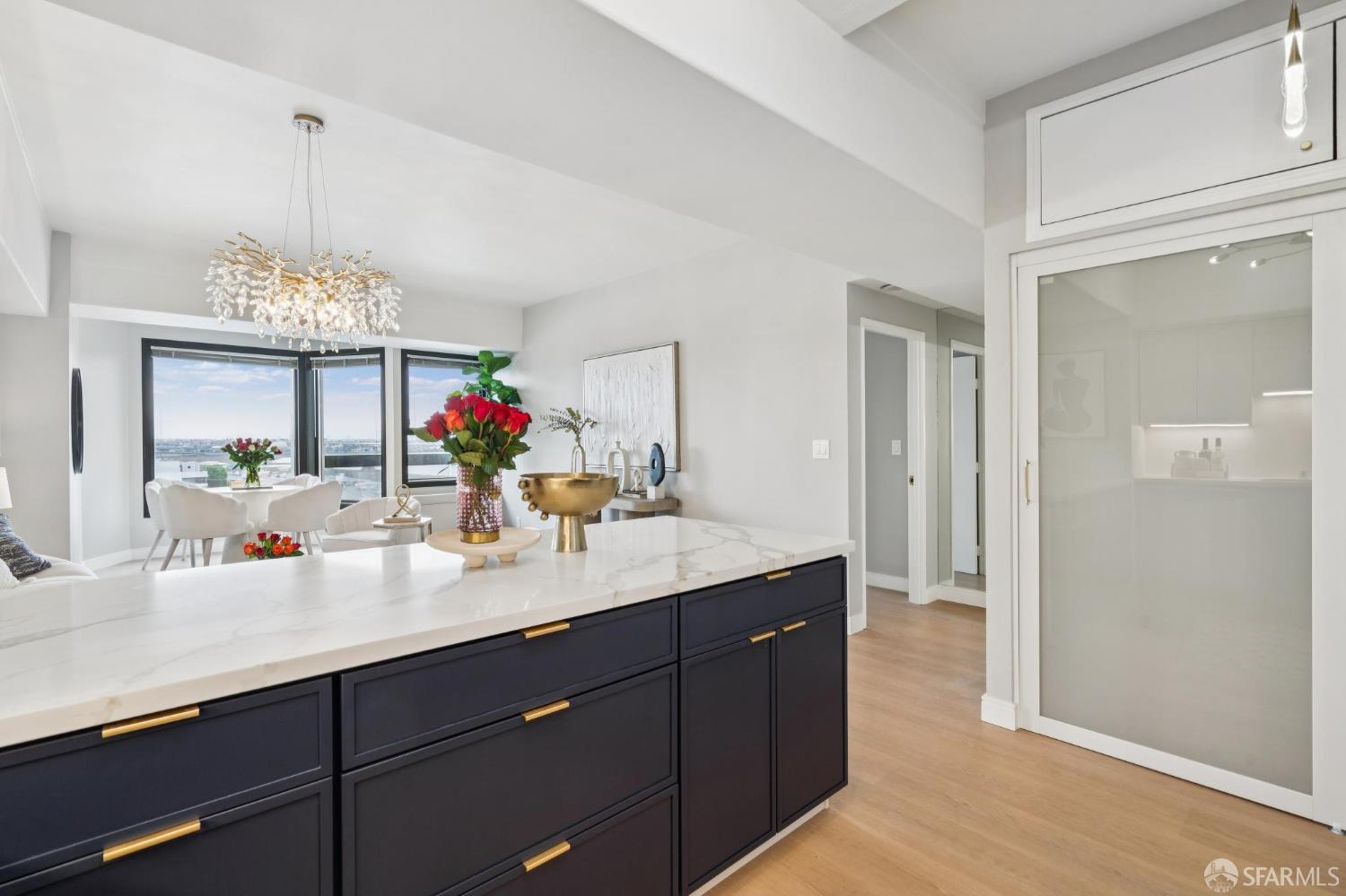 Detail Gallery Image 11 of 79 For 6363 Christie Ave #1203,  Emeryville,  CA 94608 - 1 Beds | 1 Baths