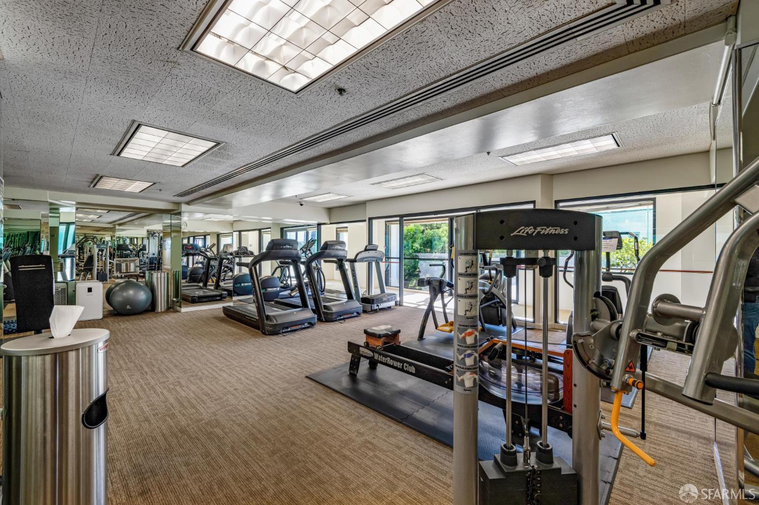 Detail Gallery Image 33 of 79 For 6363 Christie Ave #1203,  Emeryville,  CA 94608 - 1 Beds | 1 Baths