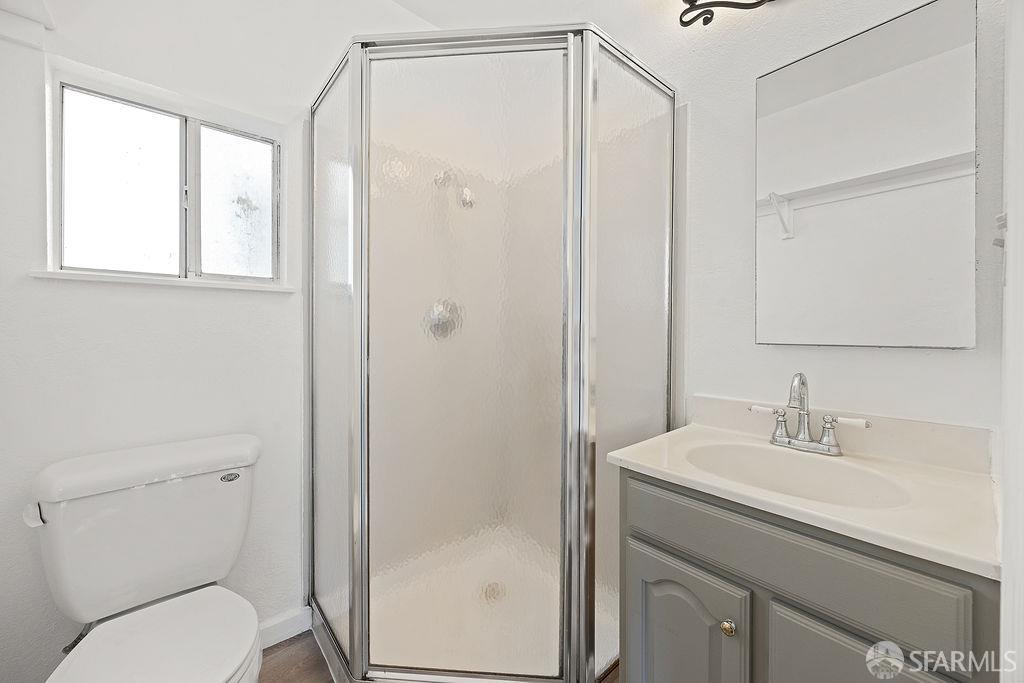 Detail Gallery Image 17 of 20 For 1279 79th Ave, Oakland,  CA 94621 - 3 Beds | 2 Baths