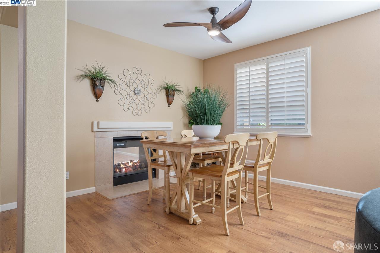 Detail Gallery Image 8 of 36 For 699 Flemish Ct, Brentwood,  CA 94513 - 4 Beds | 3 Baths