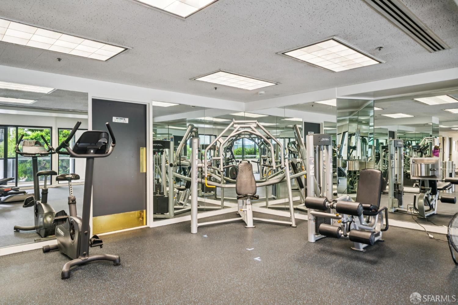 Detail Gallery Image 32 of 79 For 6363 Christie Ave #1203,  Emeryville,  CA 94608 - 1 Beds | 1 Baths