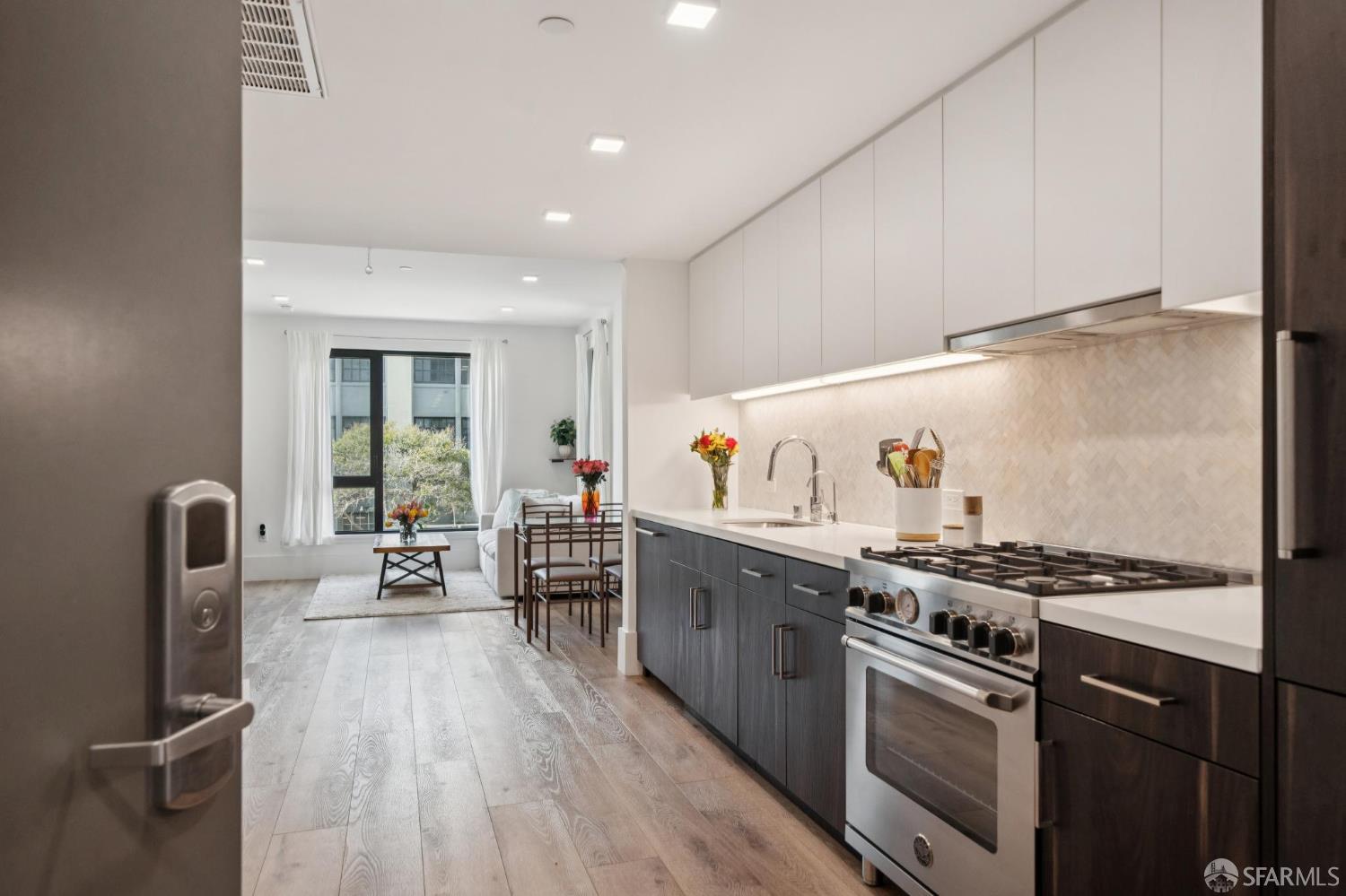 Detail Gallery Image 2 of 57 For 1288 Howard St #317,  San Francisco,  CA 94103 - 2 Beds | 2 Baths