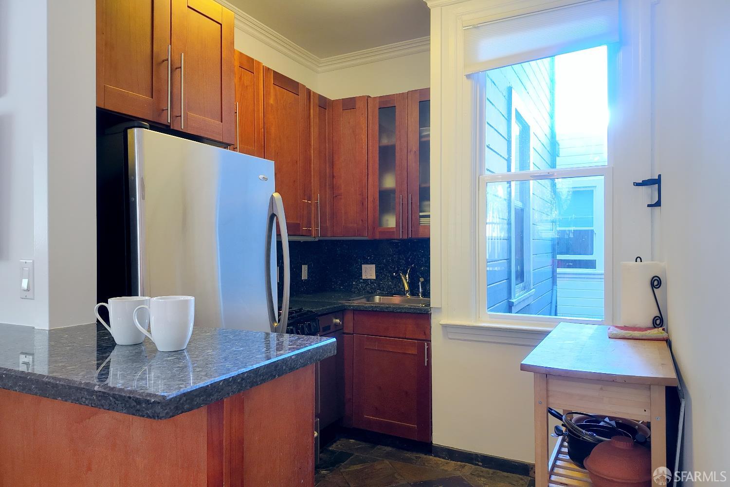 Detail Gallery Image 8 of 36 For 382 Green St #2,  San Francisco,  CA 94133 - 1 Beds | 2 Baths