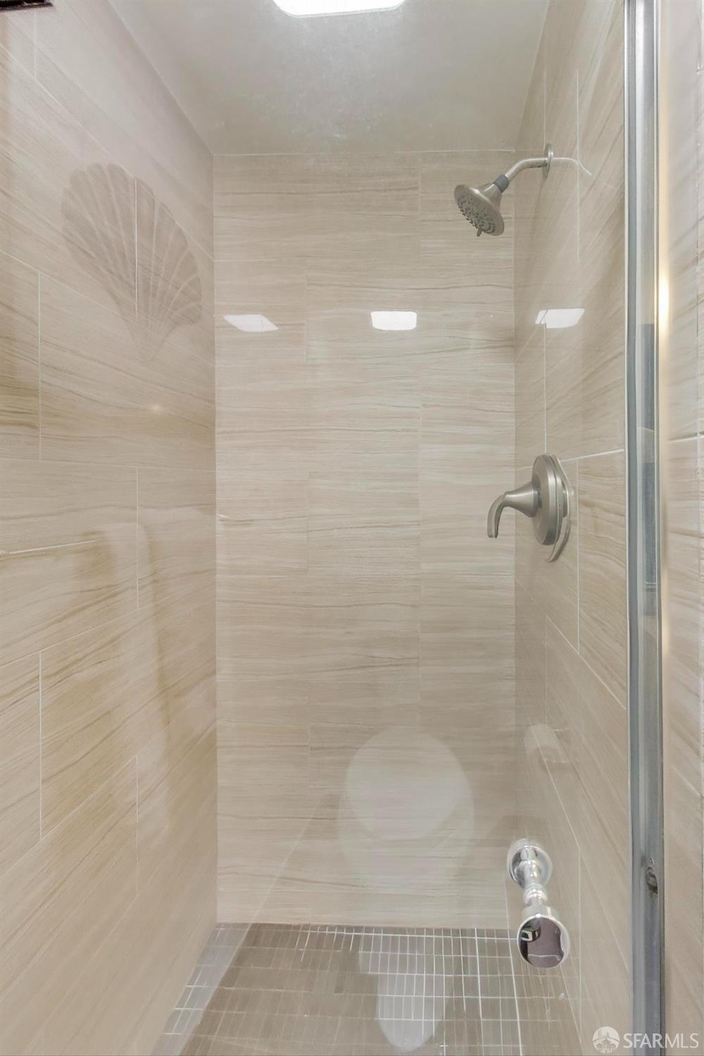 Detail Gallery Image 13 of 21 For 1077 Summerain Ct, San Jose,  CA 95122 - 1 Beds | 1/1 Baths