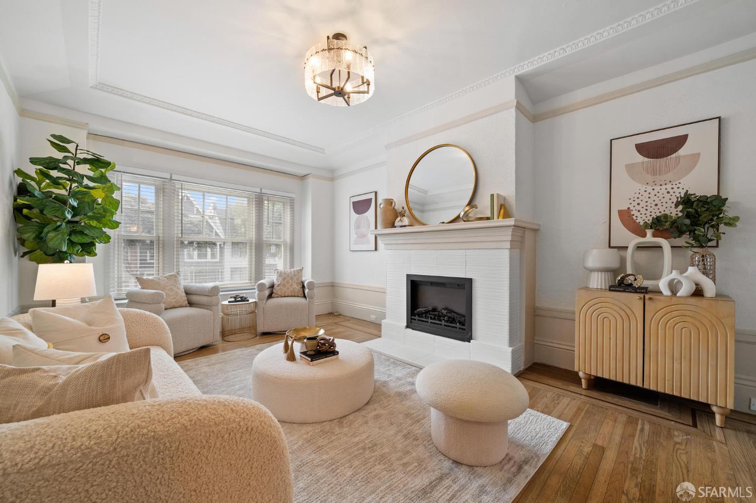 Detail Gallery Image 2 of 54 For 222 Monterey Blvd, San Francisco,  CA 94131 - 3 Beds | 2 Baths