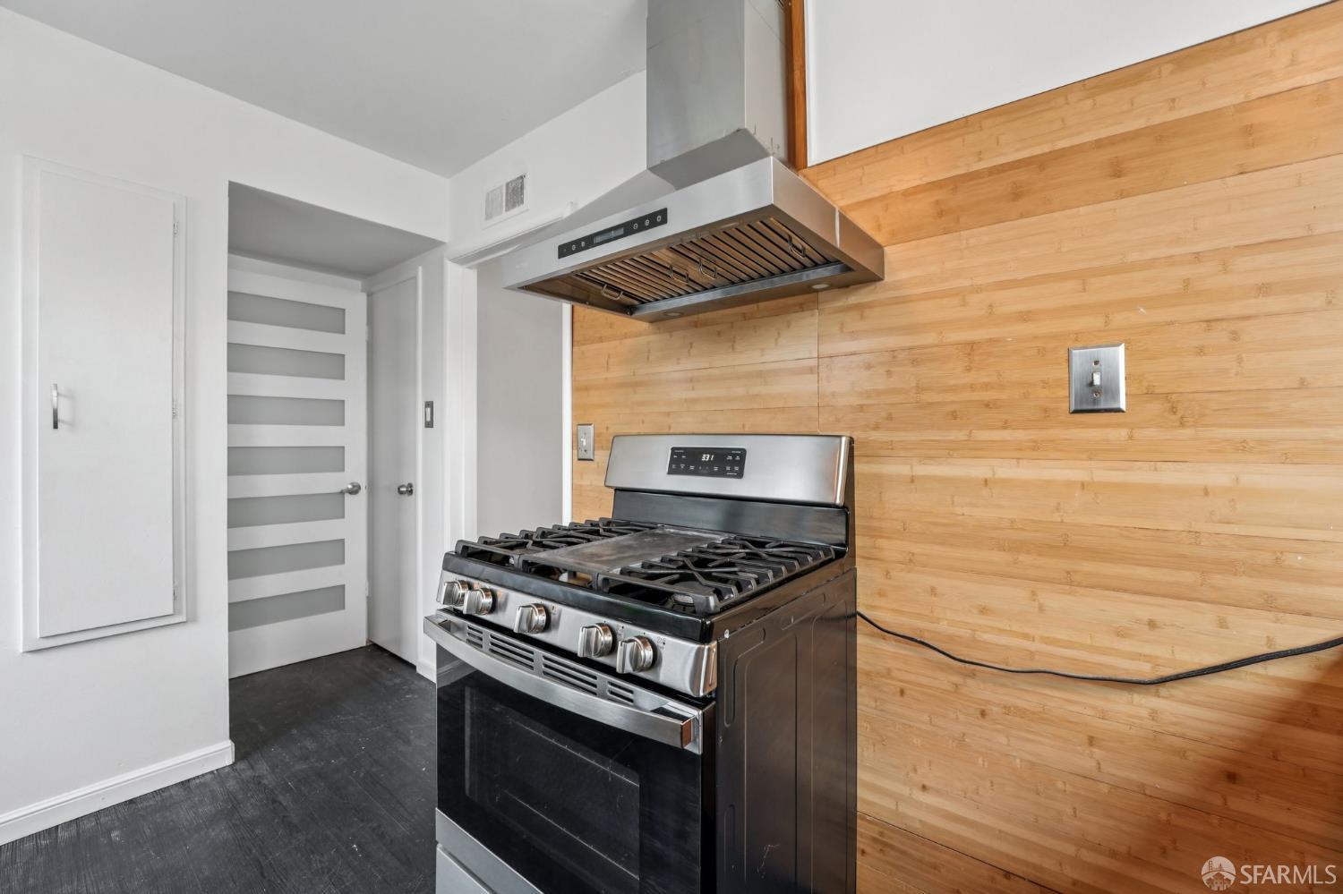 Detail Gallery Image 19 of 52 For 96 Belford Dr, Daly City,  CA 94015 - 3 Beds | 1/1 Baths