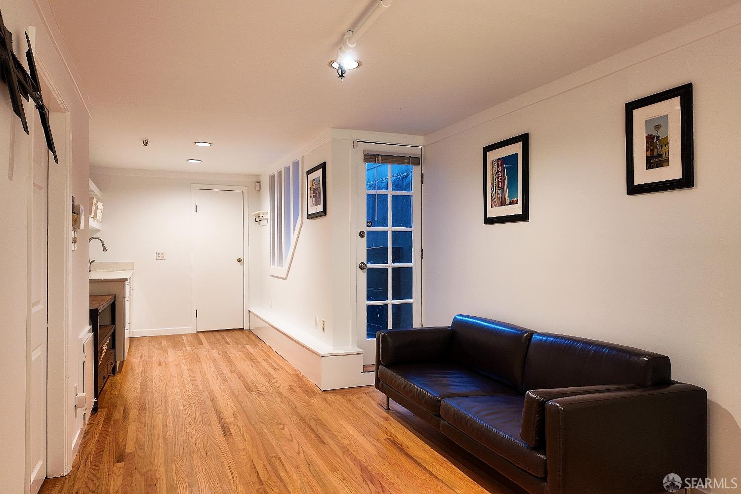 Detail Gallery Image 20 of 36 For 382 Green St #2,  San Francisco,  CA 94133 - 1 Beds | 2 Baths