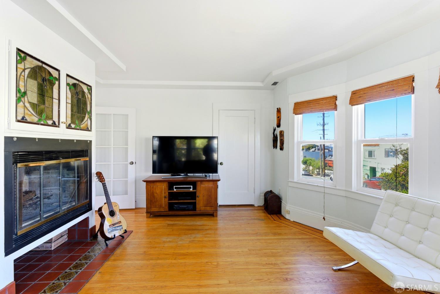 Detail Gallery Image 6 of 51 For 4201 Kirkham St, San Francisco,  CA 94122 - – Beds | – Baths