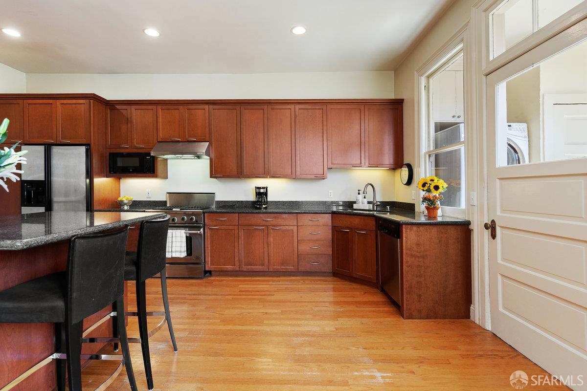 Photo #23: 425081590 Listing: Photo #23