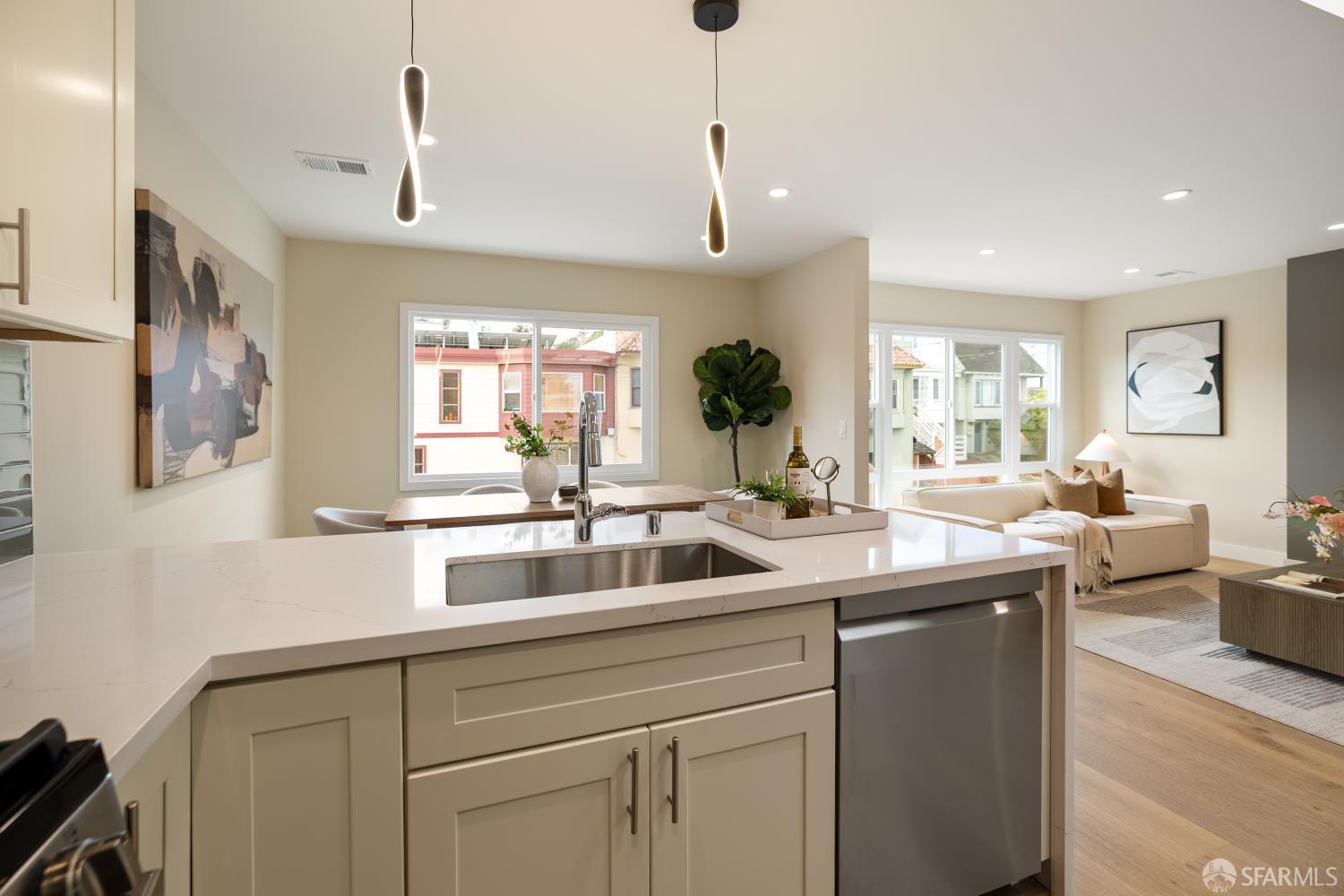 Detail Gallery Image 23 of 69 For 537 Russia Ave, San Francisco,  CA 94112 - 3 Beds | 2 Baths