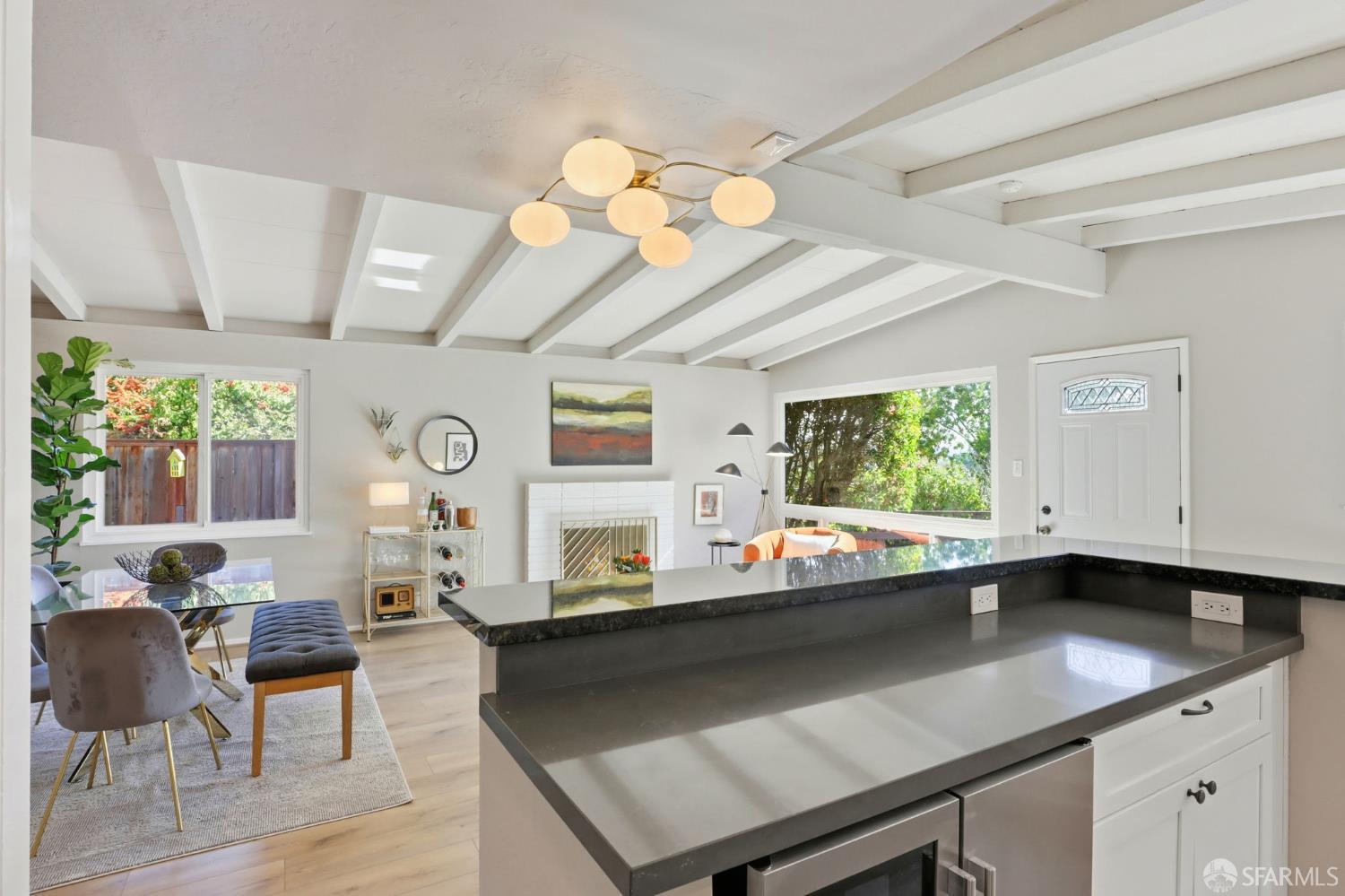 Detail Gallery Image 18 of 41 For 656 Pebble Dr, El Sobrante,  CA 94803 - 3 Beds | 2 Baths