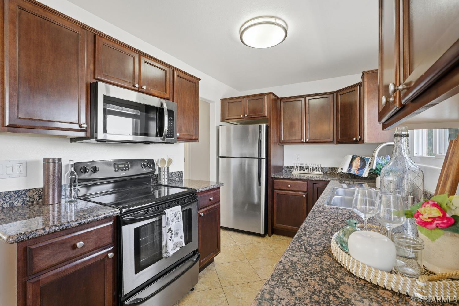Detail Gallery Image 9 of 67 For 4970 Cherry Ave #211,  San Jose,  CA 95118 - 2 Beds | 1/1 Baths