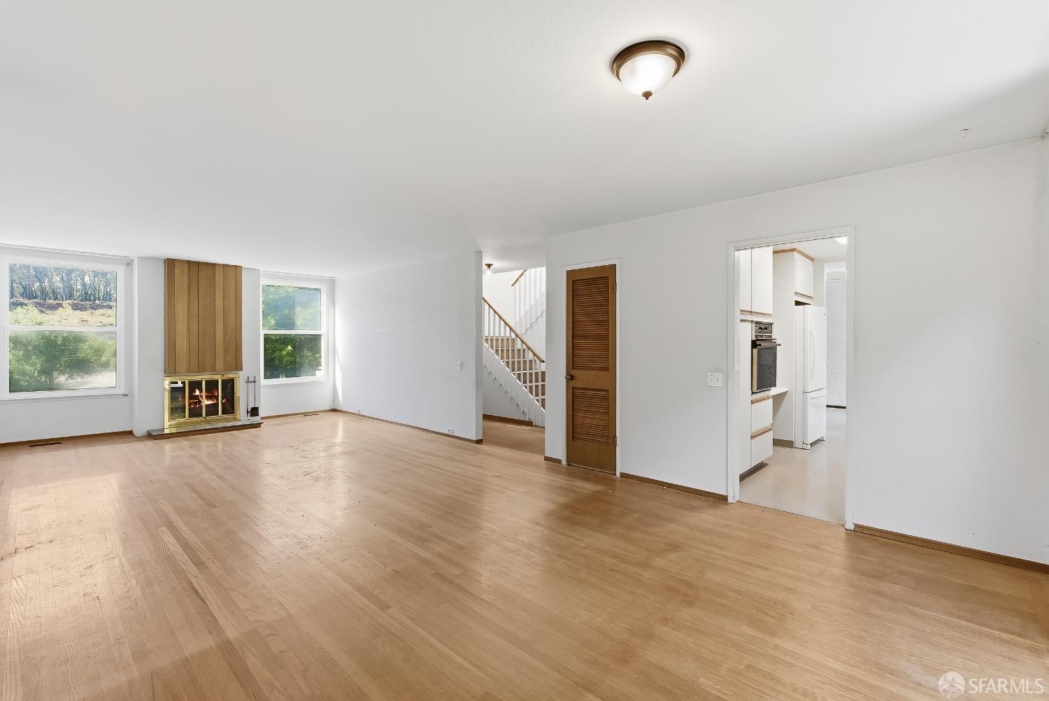 Detail Gallery Image 5 of 30 For 49 Turquoise Way, San Francisco,  CA 94131 - 4 Beds | 2/1 Baths