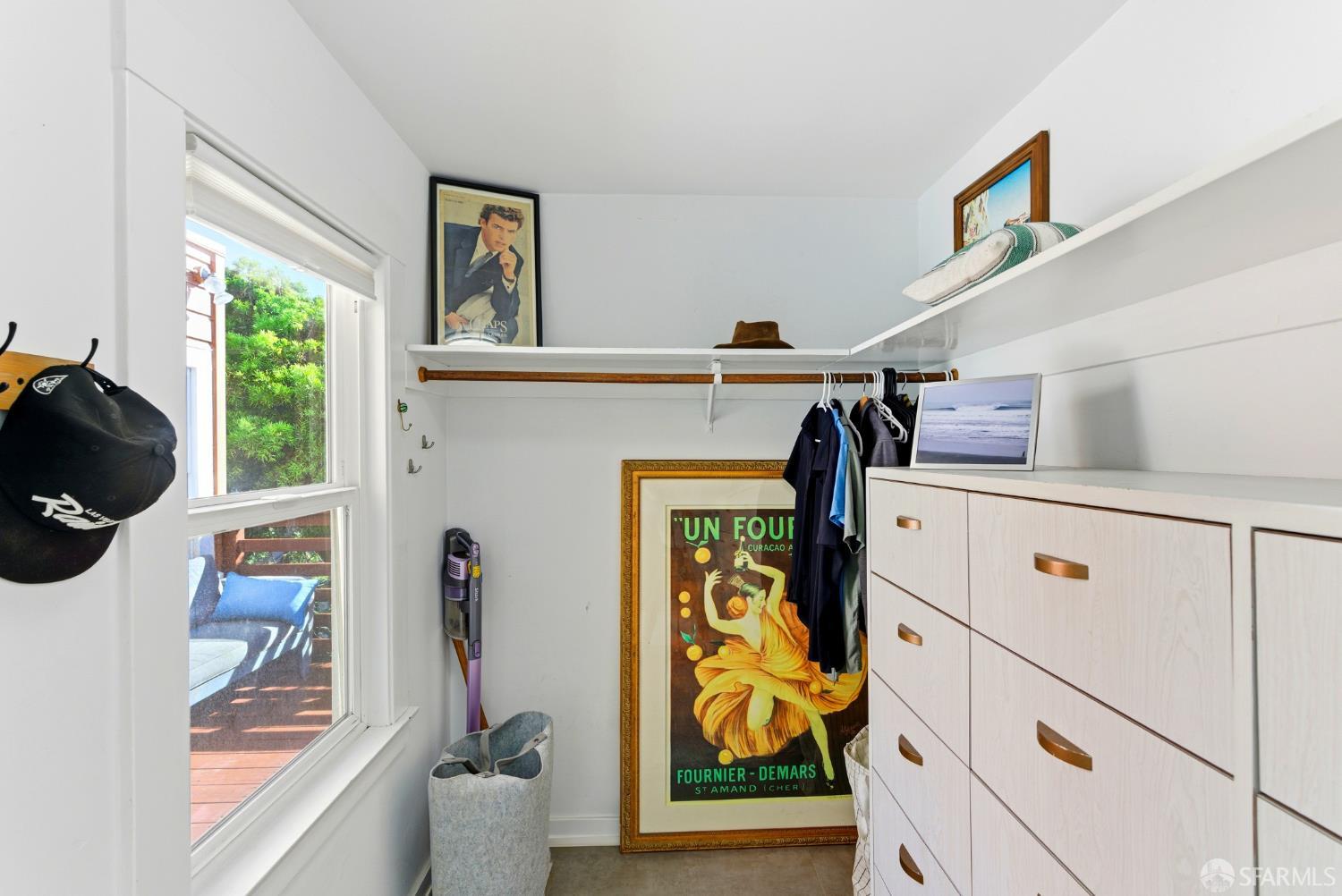 Detail Gallery Image 24 of 51 For 4201 Kirkham St, San Francisco,  CA 94122 - – Beds | – Baths