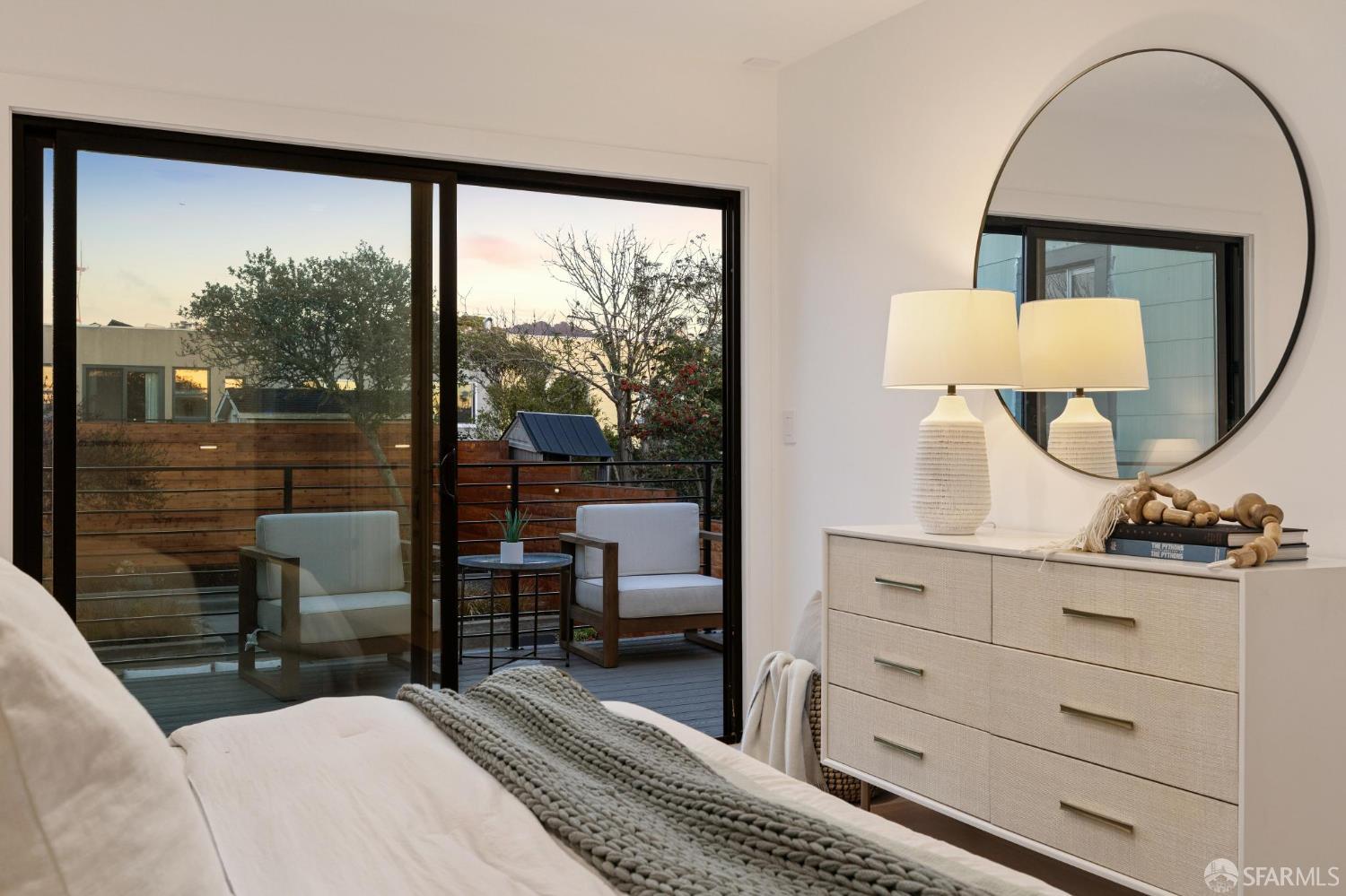 Detail Gallery Image 13 of 34 For 1726 30th Ave, San Francisco,  CA 94122 - 4 Beds | 4/1 Baths