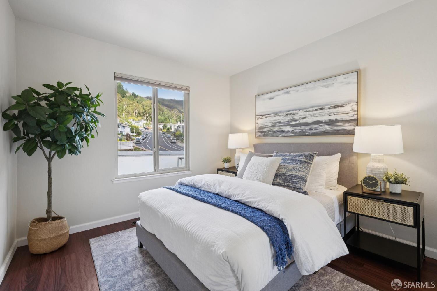 Detail Gallery Image 21 of 35 For 1 Cape Breton Ct, Pacifica,  CA 94044 - 4 Beds | 2 Baths