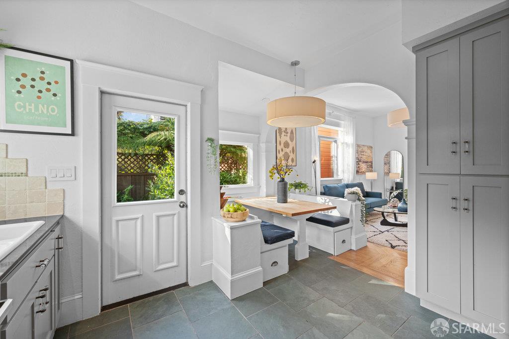 Photo #9: 425079184 Listing: Photo #9