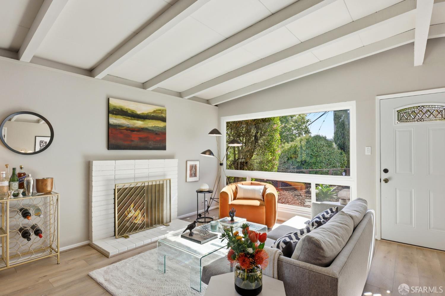 Detail Gallery Image 12 of 41 For 656 Pebble Dr, El Sobrante,  CA 94803 - 3 Beds | 2 Baths