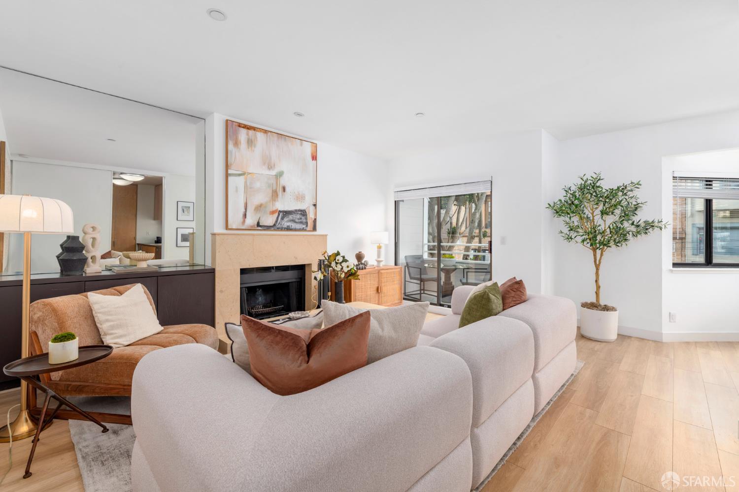 Photo #7: 425081833 Listing: Photo #7