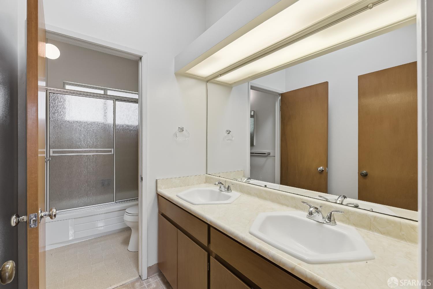 Detail Gallery Image 20 of 30 For 49 Turquoise Way, San Francisco,  CA 94131 - 4 Beds | 2/1 Baths