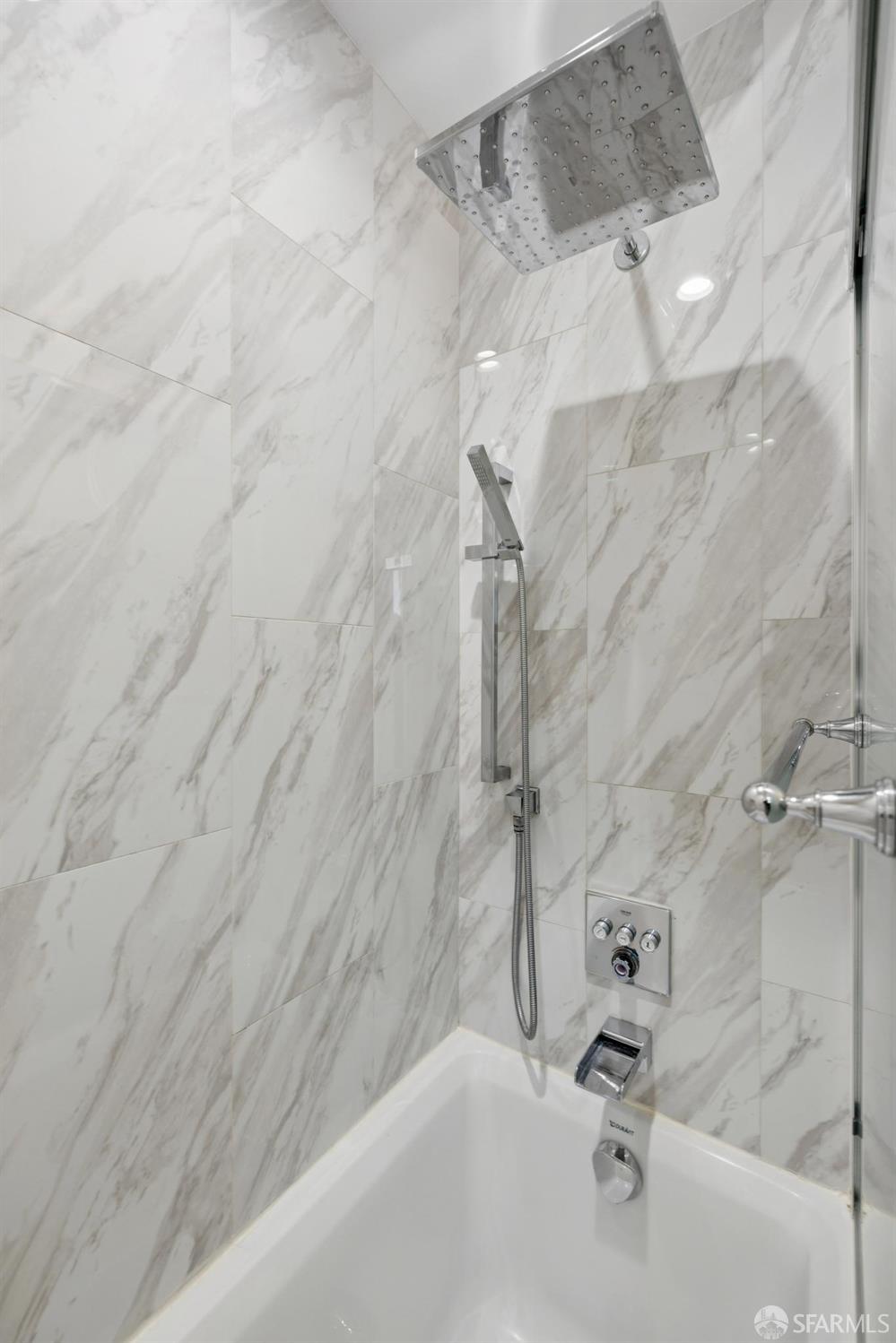 Detail Gallery Image 18 of 35 For 1 Cape Breton Ct, Pacifica,  CA 94044 - 4 Beds | 2 Baths