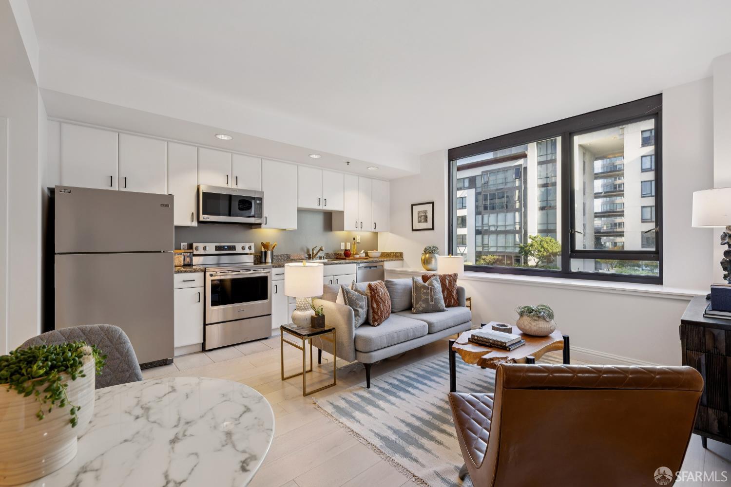 Photo #6: 425080219 Listing 