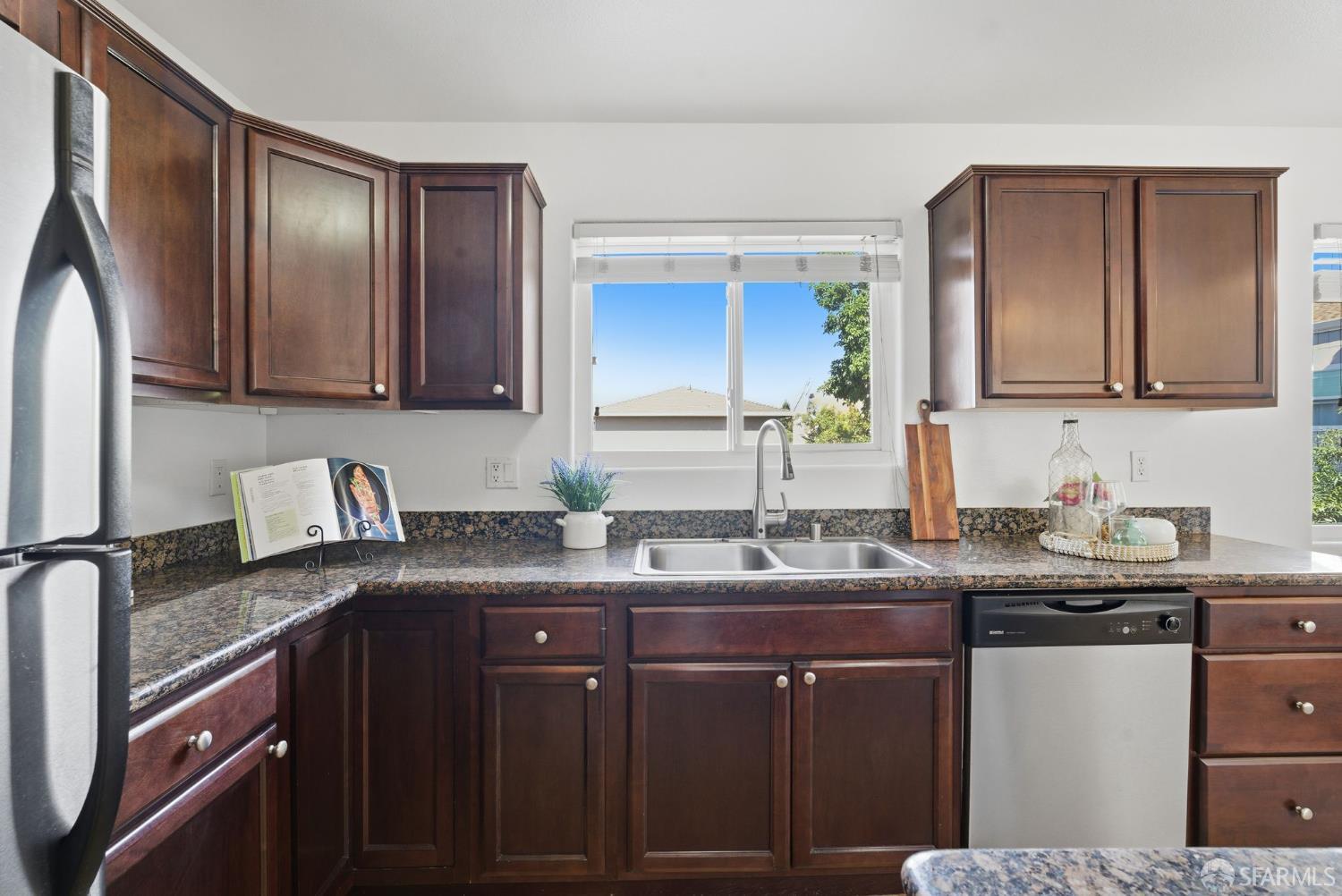 Detail Gallery Image 11 of 67 For 4970 Cherry Ave #211,  San Jose,  CA 95118 - 2 Beds | 1/1 Baths