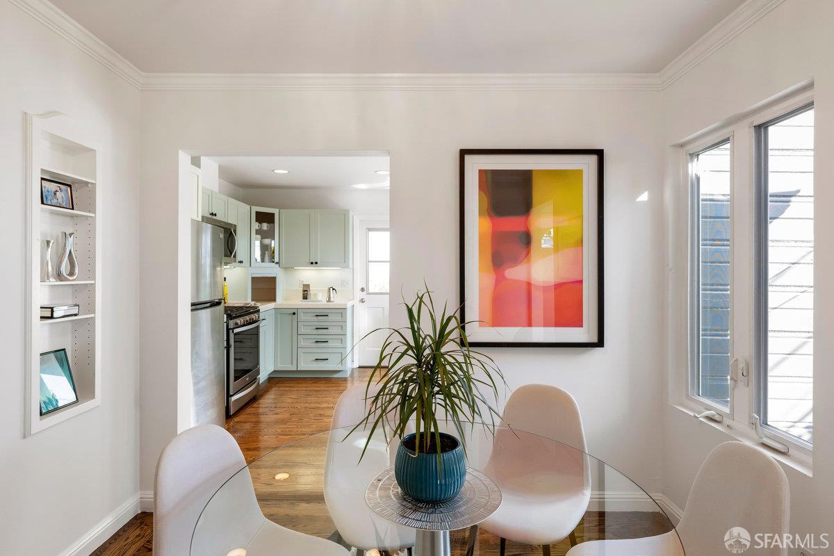 Detail Gallery Image 7 of 28 For 4190 Folsom St, San Francisco,  CA 94110 - 3 Beds | 2 Baths