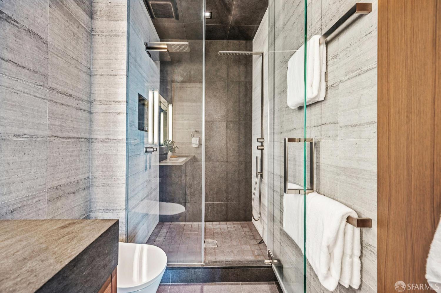 Detail Gallery Image 37 of 56 For 425 1st St #5404,  San Francisco,  CA 94105 - 2 Beds | 2 Baths