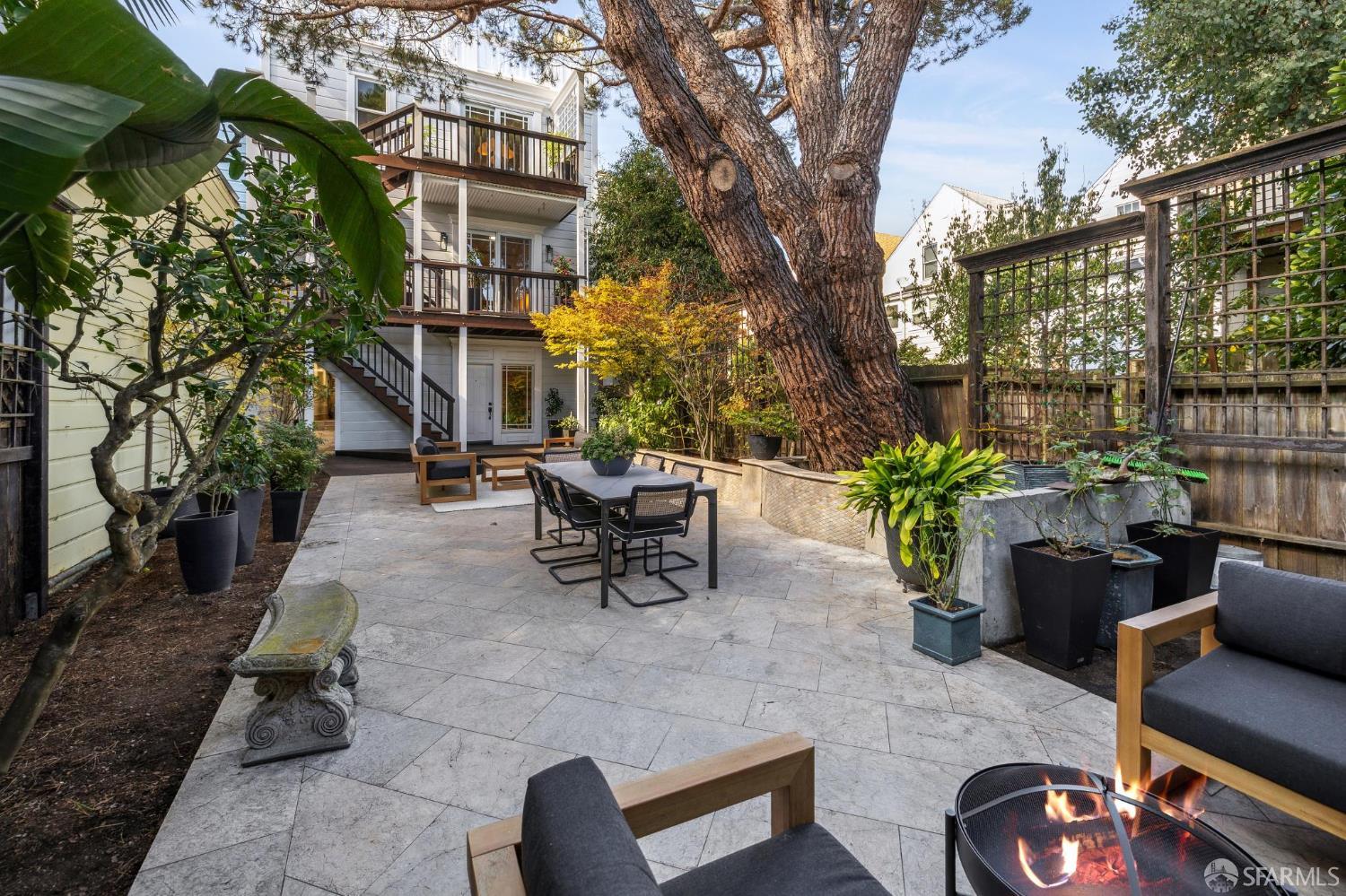 Photo #3: 425082295 Listing 