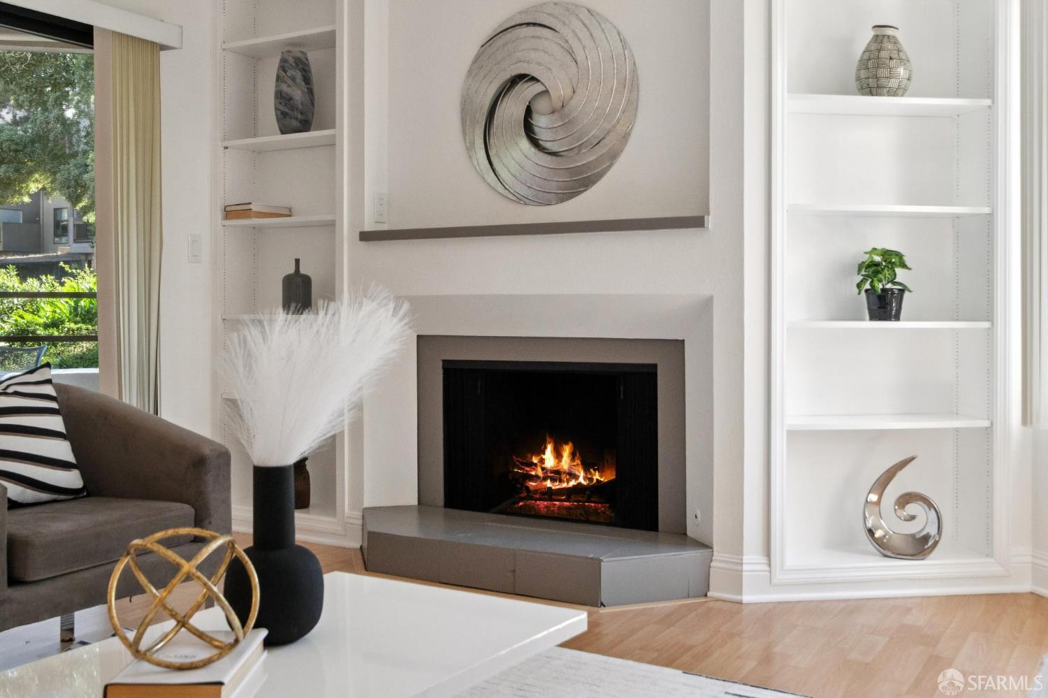 Photo #5: 425065655 Listing 