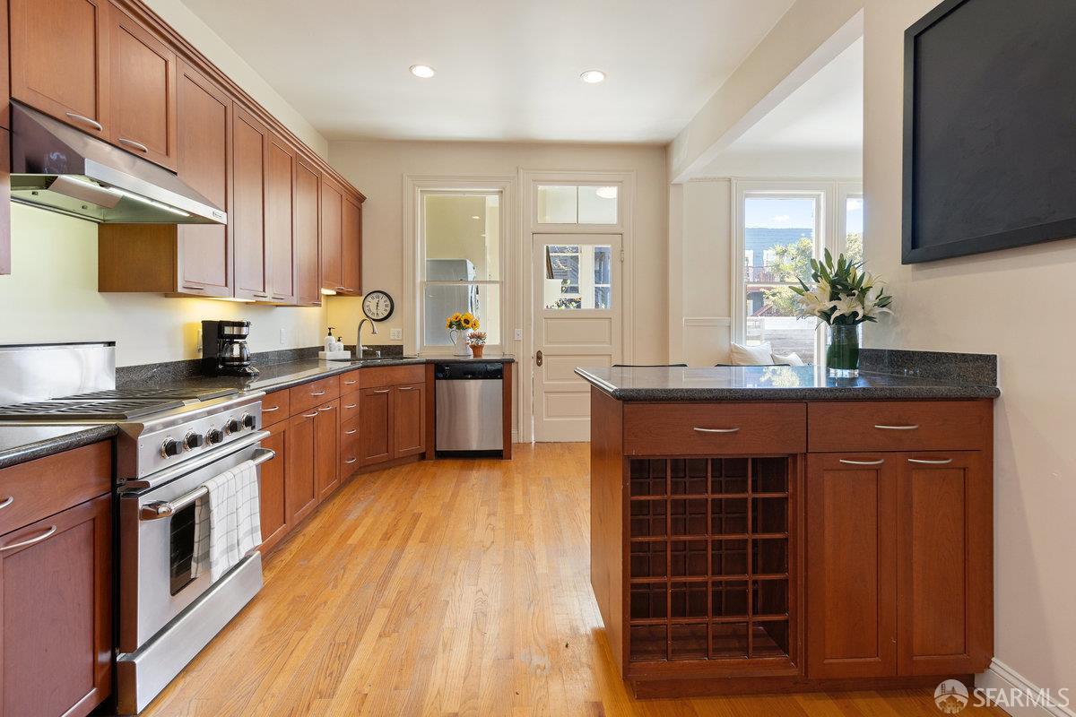 Photo #22: 425081590 Listing: Photo #22
