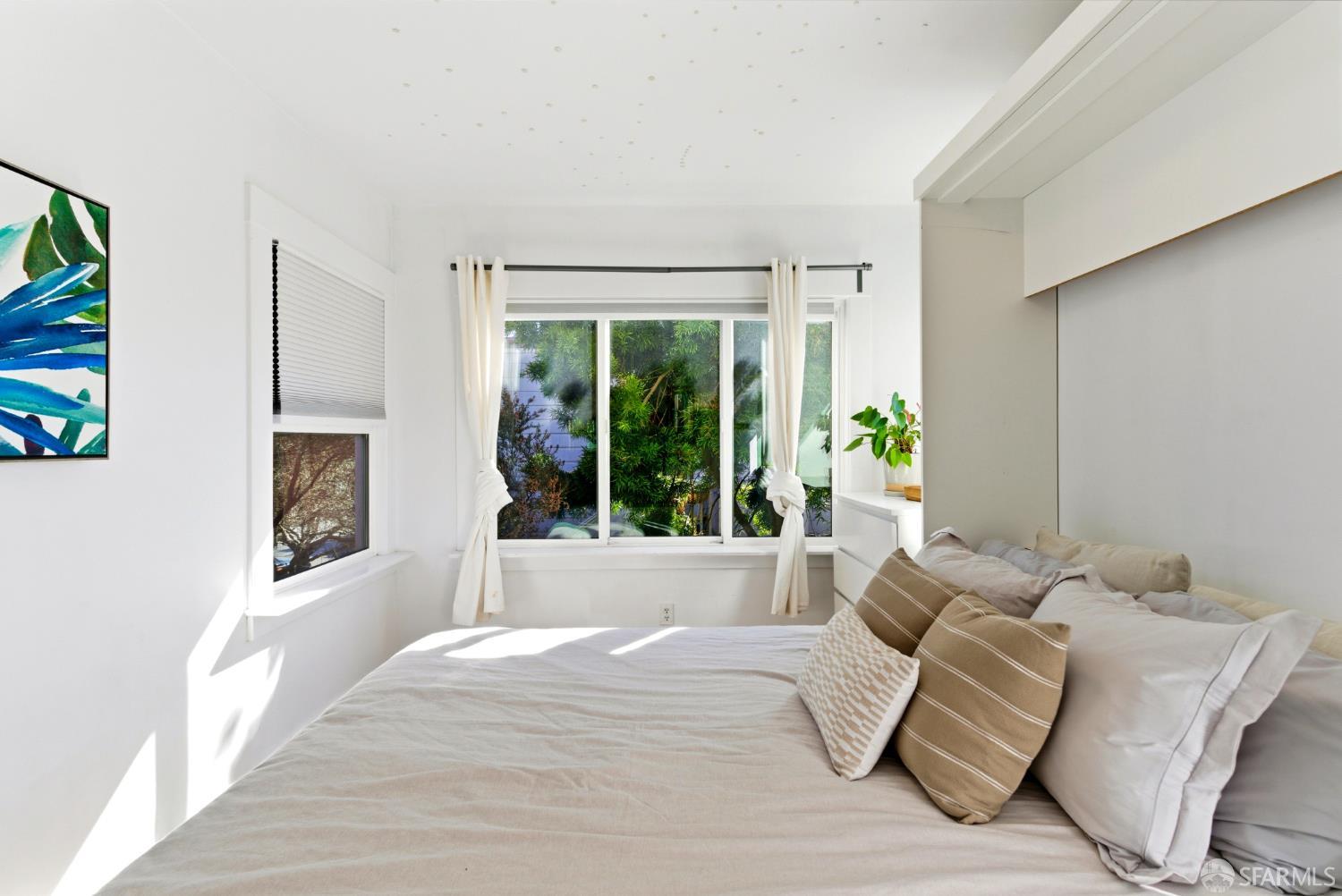 Detail Gallery Image 15 of 51 For 4201 Kirkham St, San Francisco,  CA 94122 - – Beds | – Baths