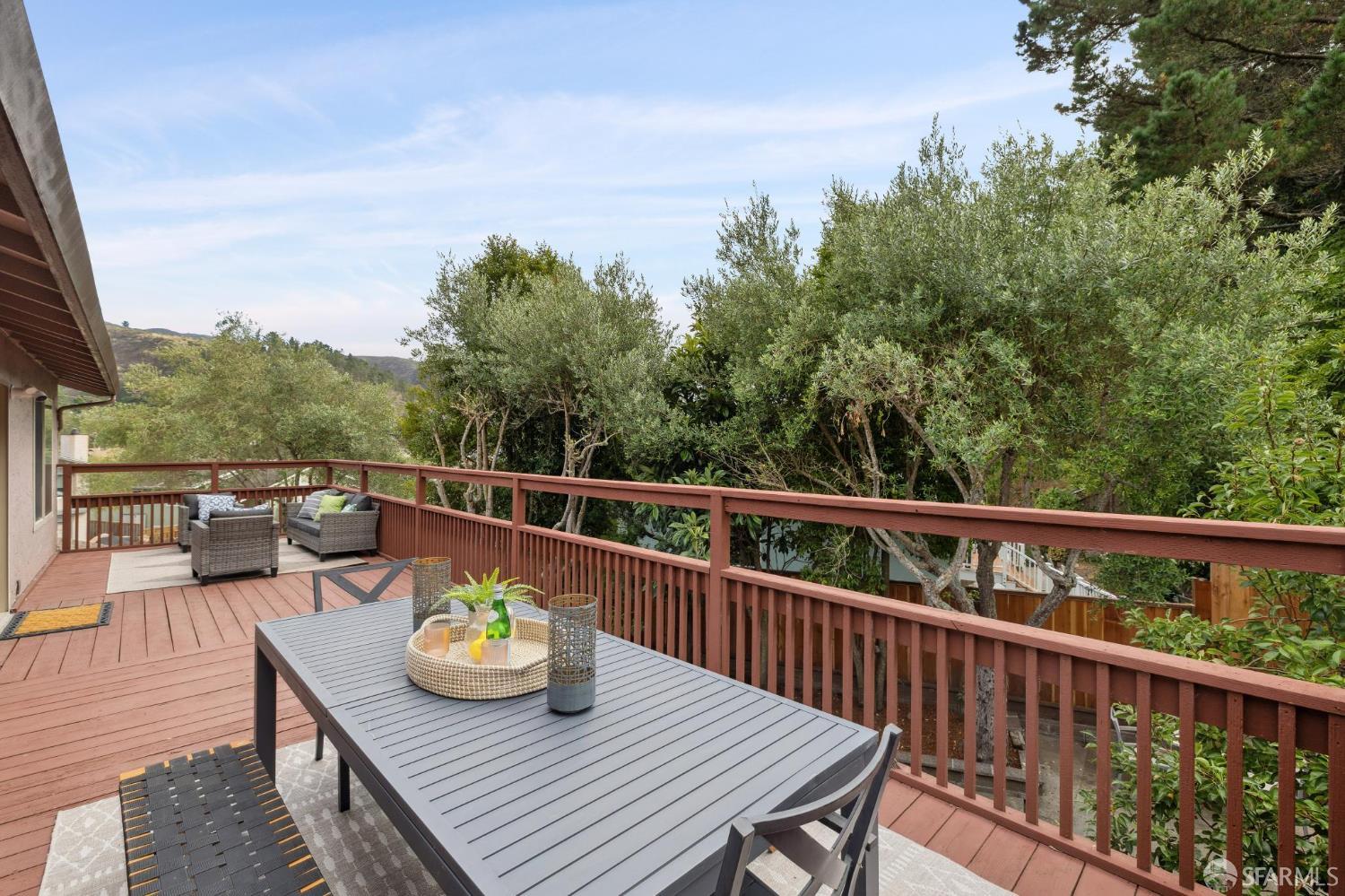 Detail Gallery Image 29 of 35 For 1 Cape Breton Ct, Pacifica,  CA 94044 - 4 Beds | 2 Baths