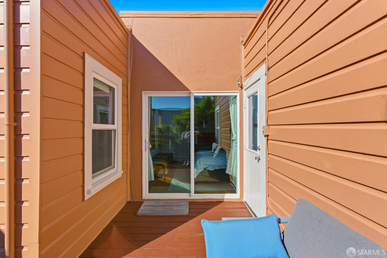 Detail Gallery Image 27 of 51 For 4201 Kirkham St, San Francisco,  CA 94122 - – Beds | – Baths