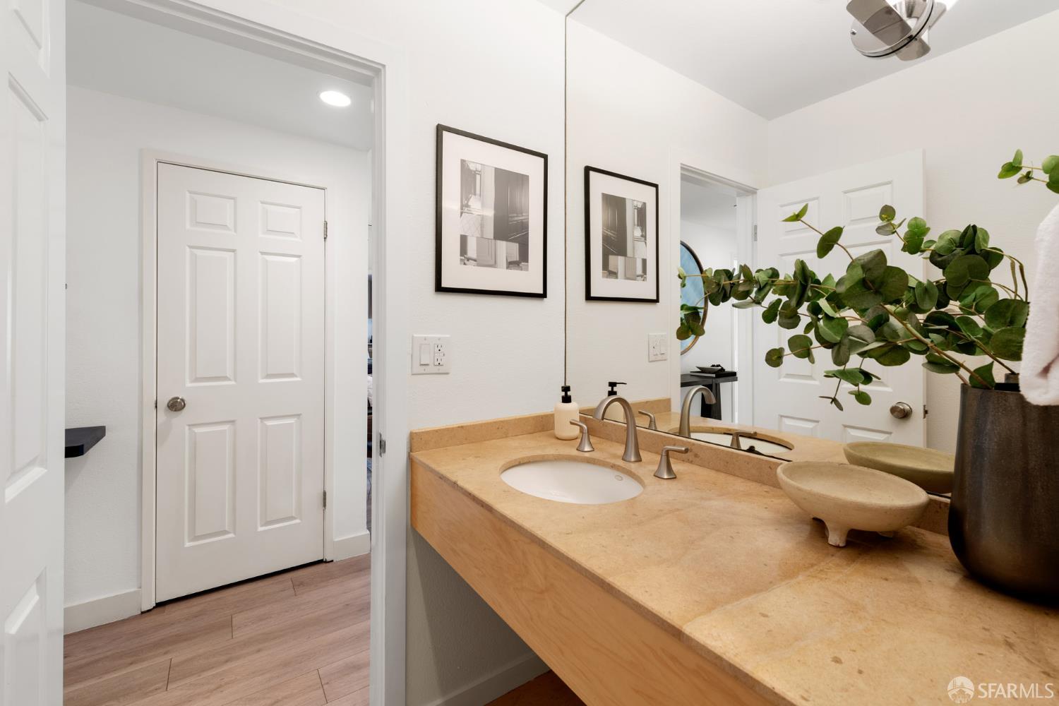 Photo #18: 425081833 Listing: Photo #18