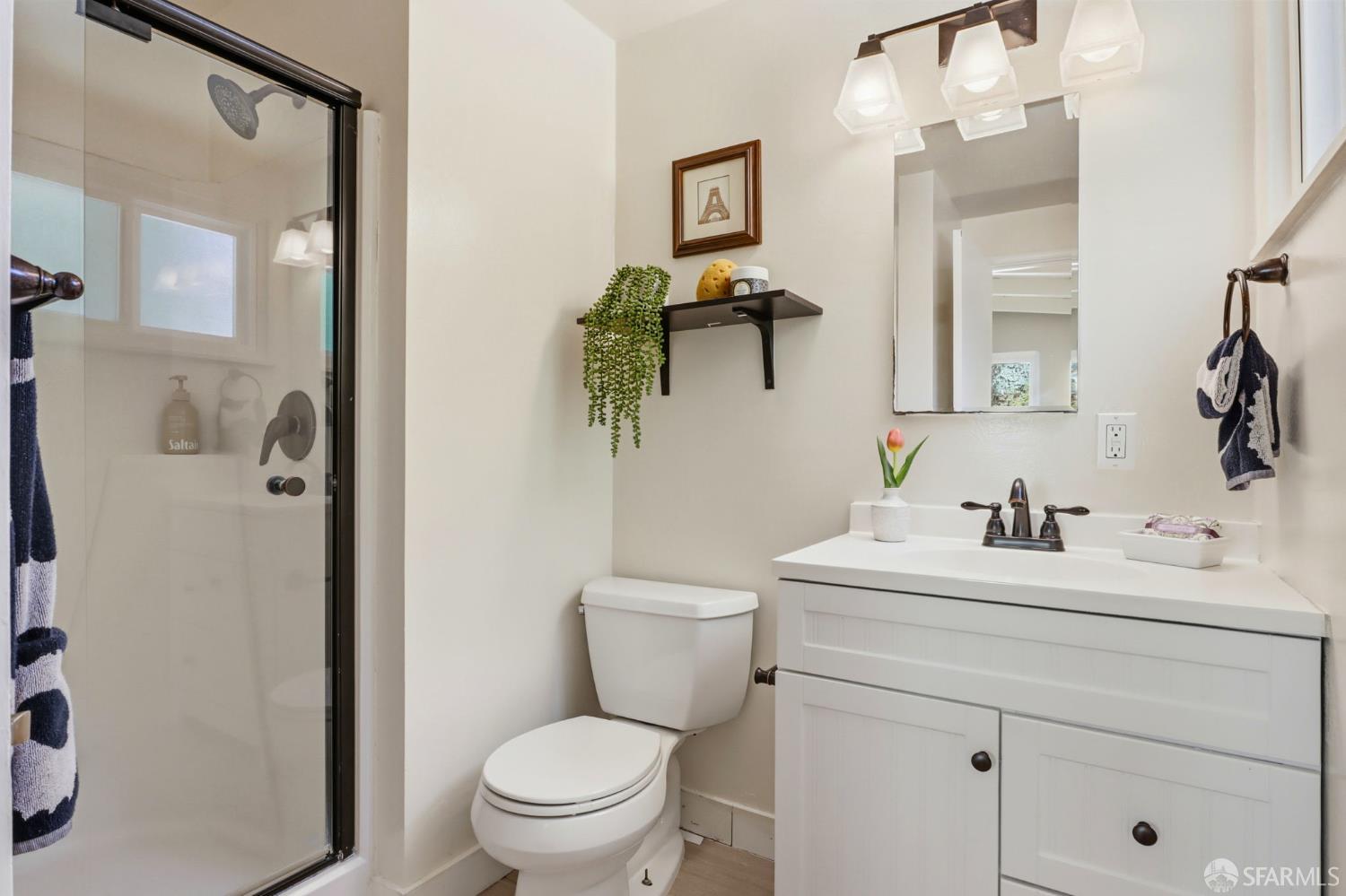 Detail Gallery Image 7 of 41 For 656 Pebble Dr, El Sobrante,  CA 94803 - 3 Beds | 2 Baths