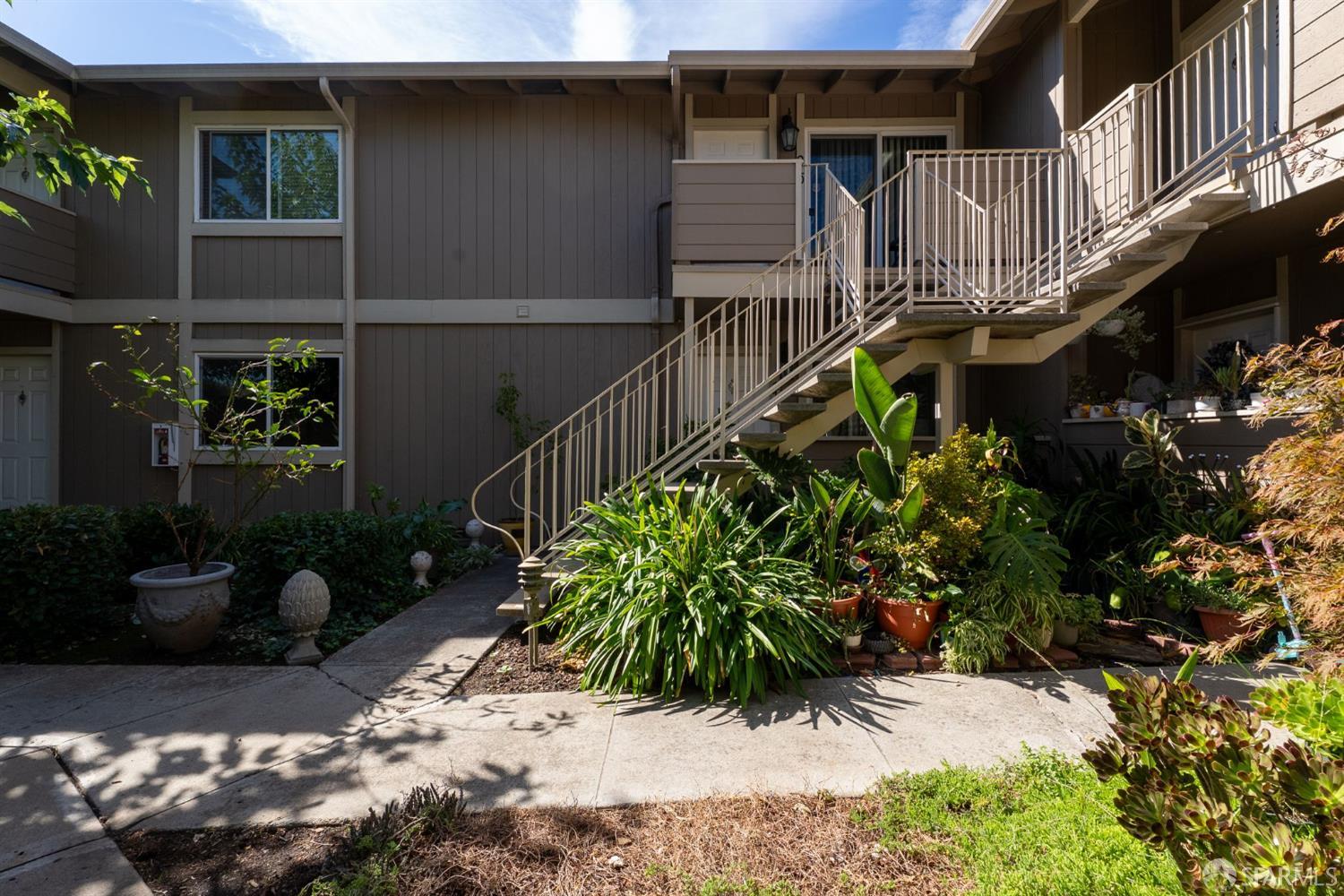 Detail Gallery Image 43 of 67 For 4970 Cherry Ave #211,  San Jose,  CA 95118 - 2 Beds | 1/1 Baths