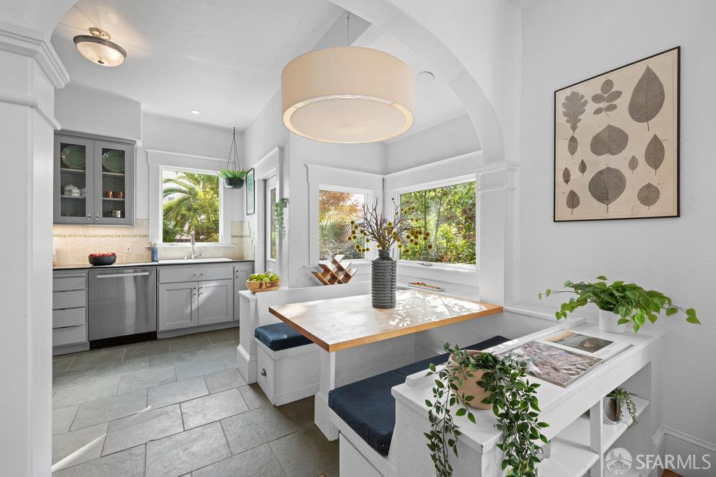 Photo #6: 425079184 Listing 