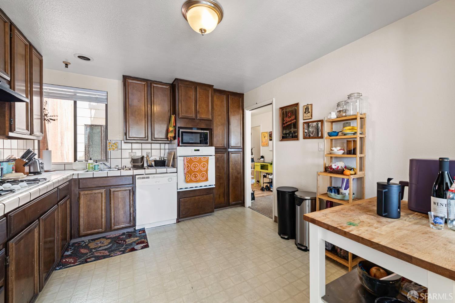 Detail Gallery Image 8 of 30 For 870 38th Ave, San Francisco,  CA 94121 - – Beds | – Baths