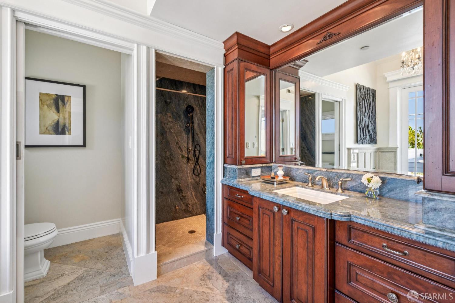 Detail Gallery Image 31 of 93 For 729 Douglass St, San Francisco,  CA 94114 - – Beds | – Baths