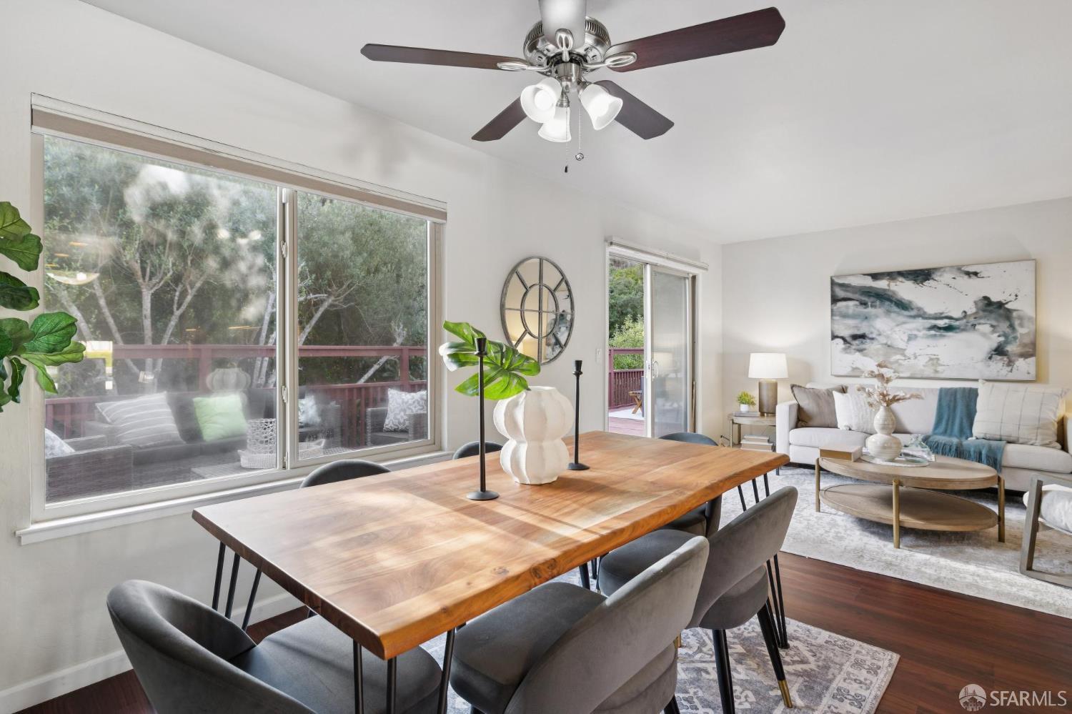 Detail Gallery Image 12 of 35 For 1 Cape Breton Ct, Pacifica,  CA 94044 - 4 Beds | 2 Baths